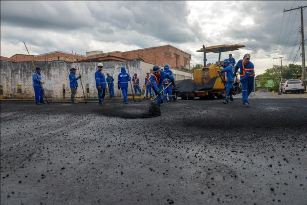 Frente de obras movimentam a economia local e estimular a criaÃ§Ã£o de empregos diretos e indiretos na cidade