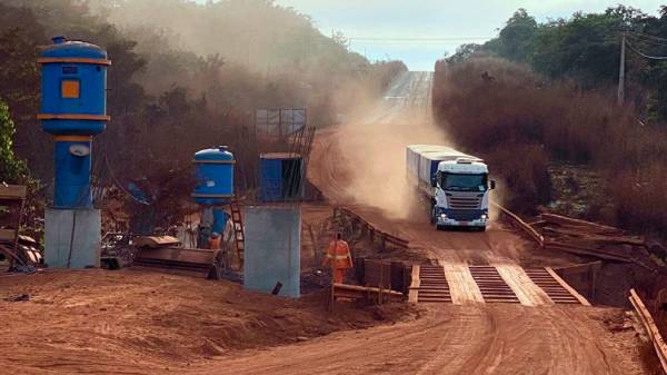 ConstruÃ§Ã£o de 10 pontes no rio Araguaia